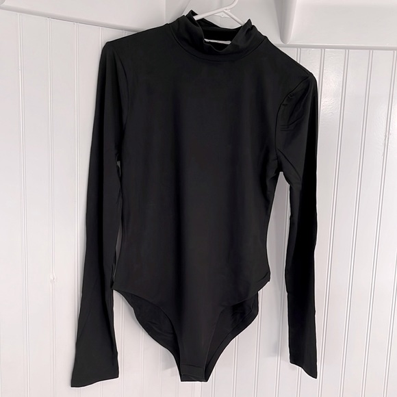 Women’s Super Soft Black Mock Neck Long Sleeve Body Suit NWT - Picture 2 of 6